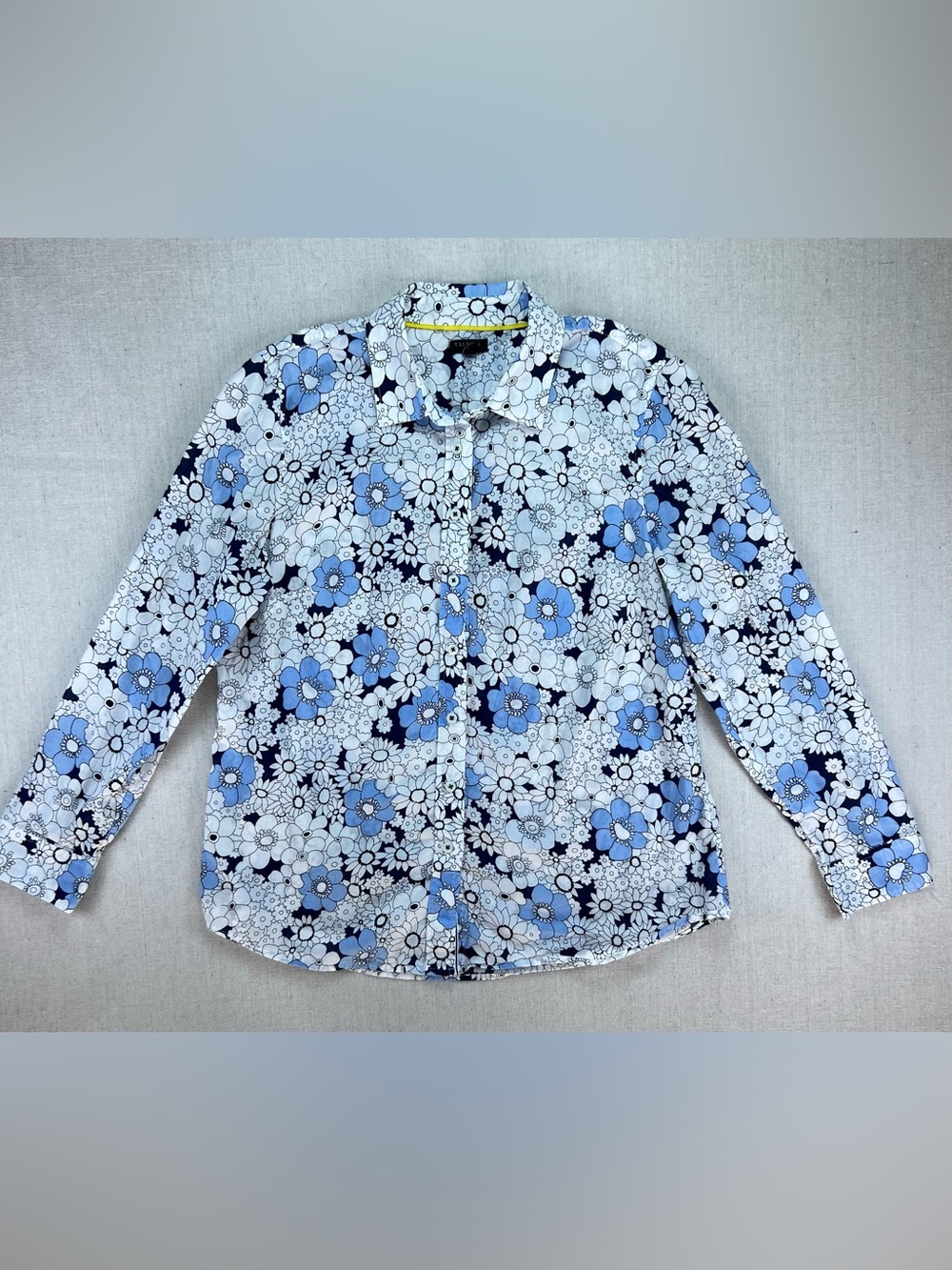Talbots Women’s Business Casual Blue Floral Cotton Button-Up Shirt Size M